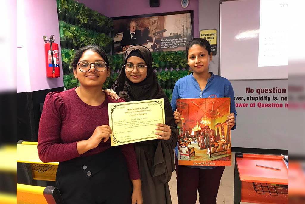 The Ministry of Tourism, Government of India conducted a quiz session for the students. The quiz session of Ek Bharat Shreshth Bharat was a live session conducted on August 29th, 2022. Our student Bratati Roy from the batch of BBA in Travel and Tourism 2022 grabbed the winner position in the quiz. She was awarded a certificate by the Ministry of Tourism, Government of India for her achievement.