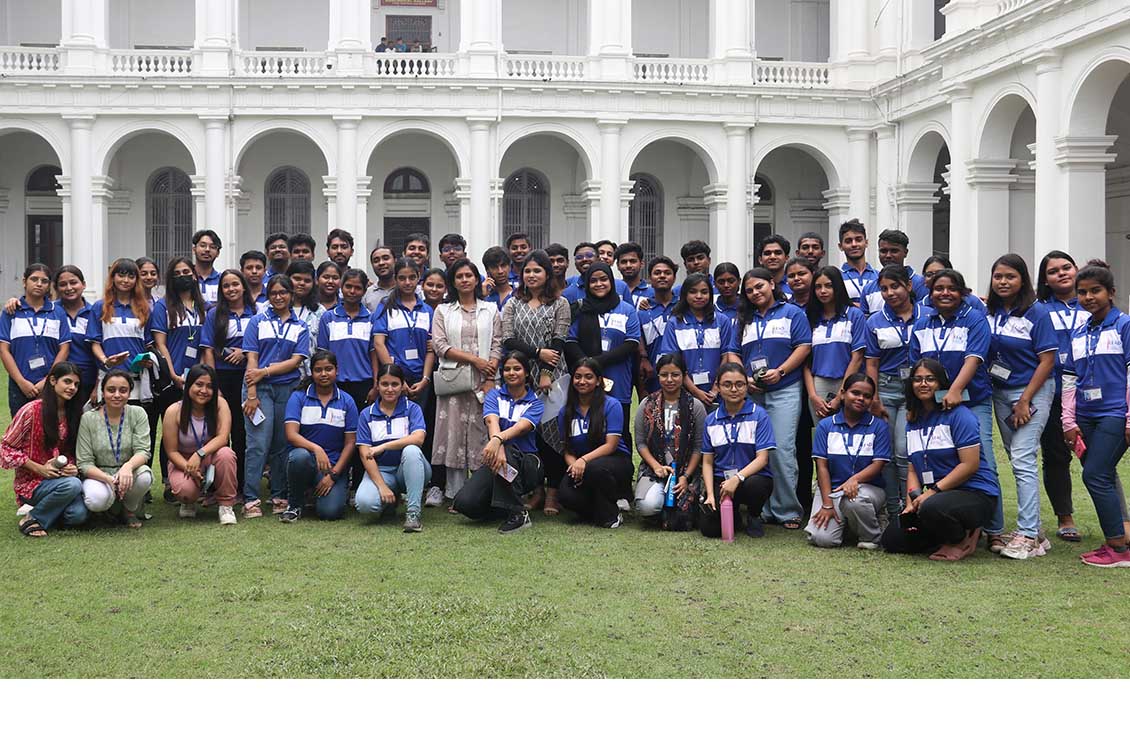 Fashion & Interior Design Students visit to Indian Museum